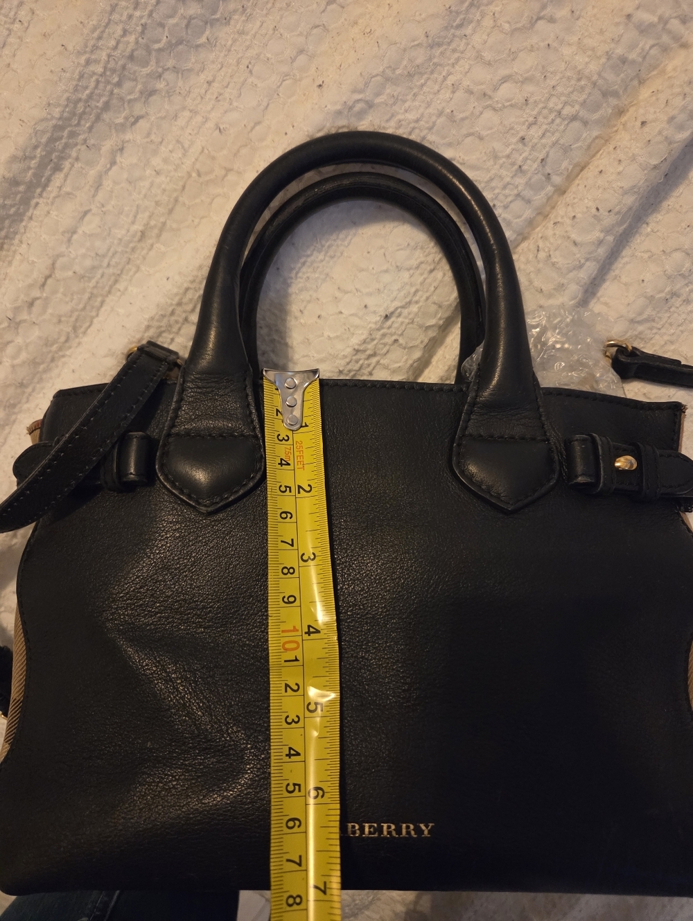 Burberry Banner Tote Handbag in Leather - Picture 14 of 16